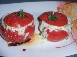 Pieczone faszerowane pomidory